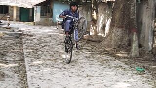 Bicycle stunt