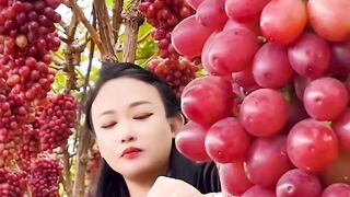 Tree grape