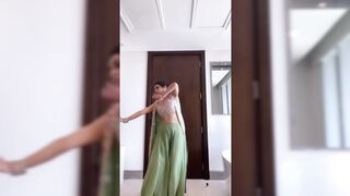 Indian Girl Resham Advani Dance 5