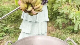 Can you guess me what will I do with banana