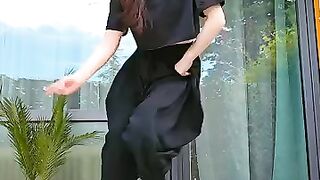 #TaubaTauba ???? Bad Newz  Vicky Kaushal  ELIF KARAMAN DANCE  #bollywood #trending #viral #dance
