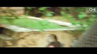 Sarki Chunnariya Re Zara Zara ｜ Run ｜ Abhishek