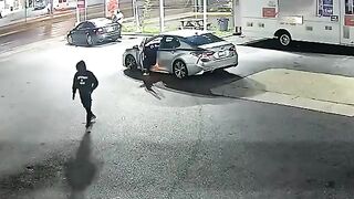 SEE IT: Video shows shootout during attempted armed robbery at Takoma Park 7-Eleven