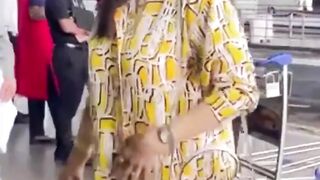 Madhuri Dixit Spotted At Mumbai Airport #madhuridixit #short #shorts #trending #viral #bollywood #viralshorts