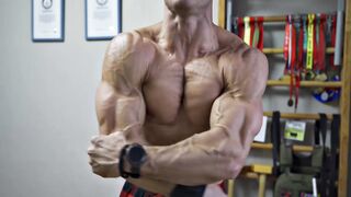 PUMP YOUR BODY AT HOME WITH RESISTANCE BAND (QUICKLY AND EFFECTIVELY)