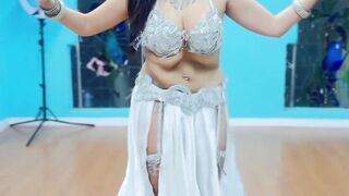 Manohari???????? _telugu _bellydance _ai _VibesofAI