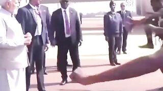 Guard of Honor to Modi in Africa