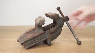 Rusty Deadlocked Vise