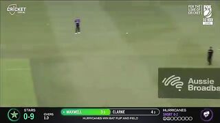 Stars crush Hurricanes as Maxwell makes history _ BBL_11