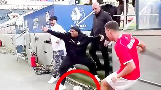 Ronaldinho VS Messi VS Giroud VS Aubameyang| Against Freestyler????