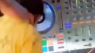 Dj 2