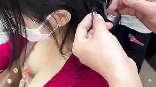 আমার চুলের স্টাইল কেমন লাগছে জানাও_