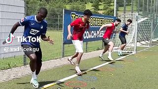 Latihan dasar lari