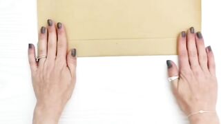 Simple and decent gift wrapping