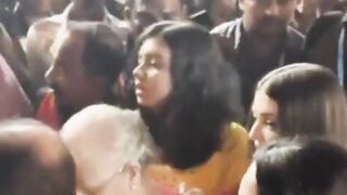 Aishwarya Rai was spotted in the crowd after Ganpati Darshan #aishwaryarai #short #youtubeshort #shorts #trending #viral #shortvideo