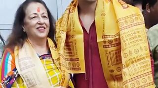 Sidharth Malhotra Visit Siddhivinayak Temple with Mom #sidharthmalhotra #short #shorts #trending #viral #bollywood #viralshorts