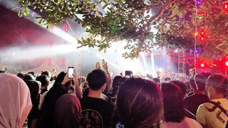 Nonton acara malam tahun baru