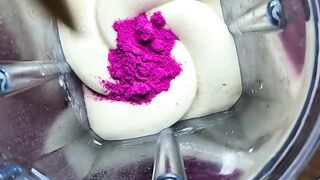 Pink pitaya smoothie..