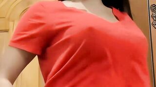 Watch Her Dance Like a True Superstar