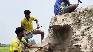 Youtube #They_were_all_cutting_the_ground(480p).