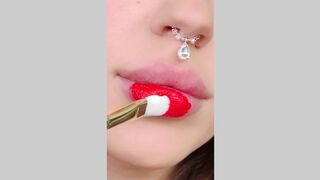 Mekeup (tik tok )