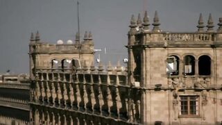 Sin senos no hay paraíso E53