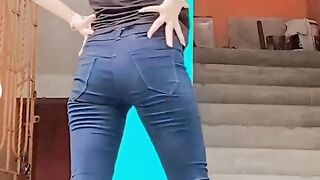 Watch This Girl’s Epic Dance Video Go Viral – Trending TikTok Moves You’ll Want to Try