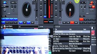 how to start djing "Scratching & Finger Drumming On Virtual Dj"