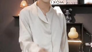 Wow Viral...Challenge Dance Handsome Han with flexible style by H131