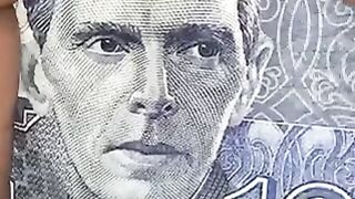 Quaid e azam dekh rahe hen