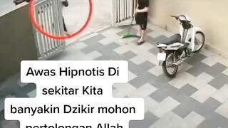 HIPNOTIS ATAU GENDAM