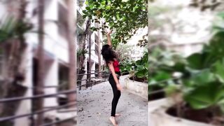 Indian Girl Rashme Khade Dance 13