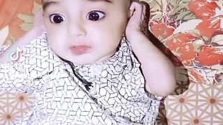 dhak k tuj ko dil karay hi hi