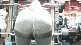 Temenin tante lagi GYM