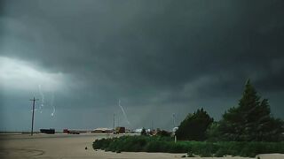Amazing Lightning Bolts Thunder