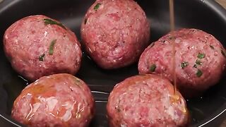 Beef meatballs with potatoes ????