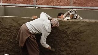 Plaster live construction worke