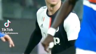 C. Ronaldo 9