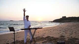 Céline Dion - Power of Love x I'm Alive 2024 (Remix LABACK avec Laura Furmanova