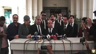 PTI - Latif Khosa's Aggressive Media Talk