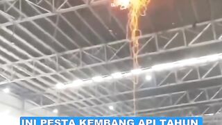 Insiden pabrik besi