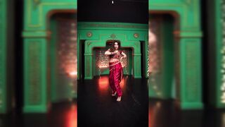 Indian Girl Sunbal Sultanpuri Dance 3