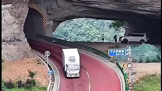 This road will surely amaze you.