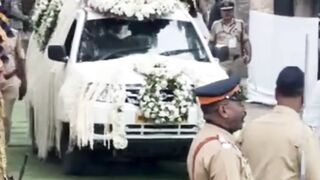 Ratan Tata's mortal remains being taken for final rites Viral Masti Bollywood