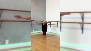 Indian Girl Rashma Khade Dance