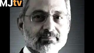 Qazi reluctantly lays his robes, invites all to farewell reference after failing to secure extension