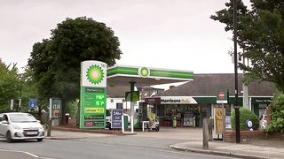 BP warns Q3 profit set to take a hit as fuel demand stalls .
