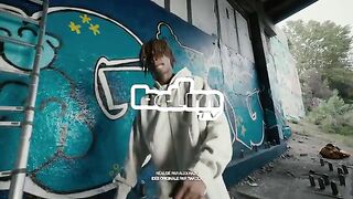 Tiakola_x_Niska_x_La_Mano_1.9_-_G.A.N.G__Visual_Mixtape_(360p).