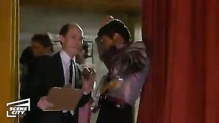 La Bamba : Ritchie Valens interprète La Bamba (Lou Diamond Phillips) Scène HD