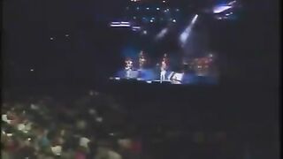Bee Gees - Stayin' Alive 1989 - Vidéo en direct